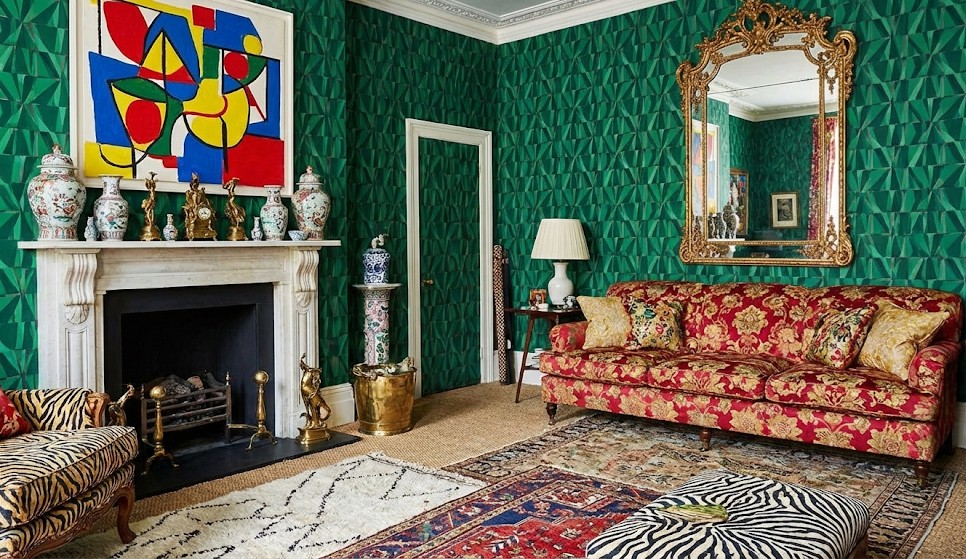 Clashing Interior by Antumbra